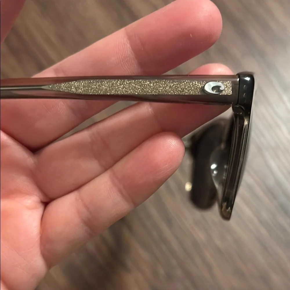 Costa Sarasota Limited Edition Polarized Sunglasses - Picture 4 of 13